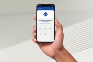 Schadenfall melden leicht gemacht - easy contact